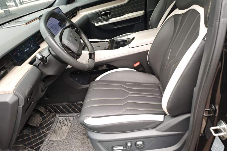 Used JETOUR Shanhai L6 2024 1.5TD DHT ULTRA