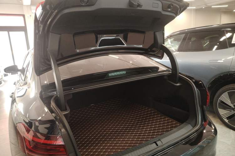 Used Volkswagen Passat 2023 Revised 330TSI Elite Edition Trunk