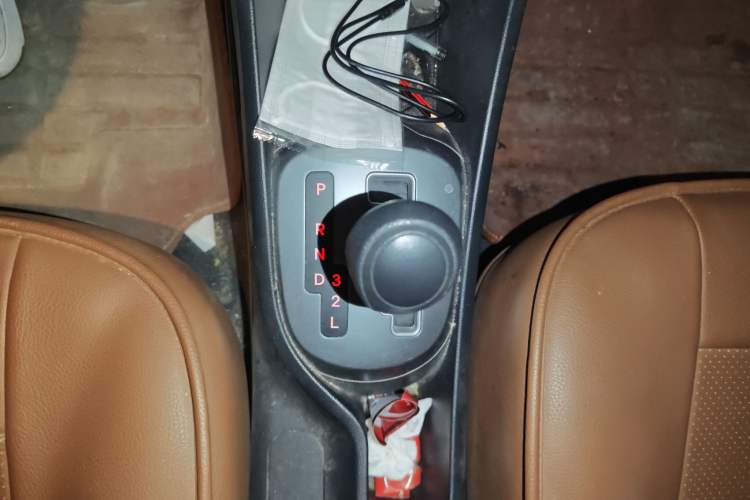 Used Kia K2 2015 Sedan 1.4L Automatic GLS