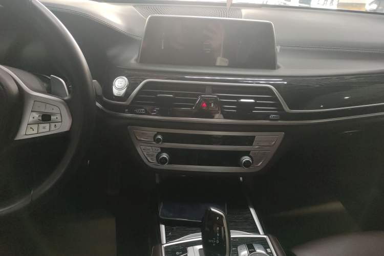 Used BMW 7 Series 2021 730Li M Sport Package
