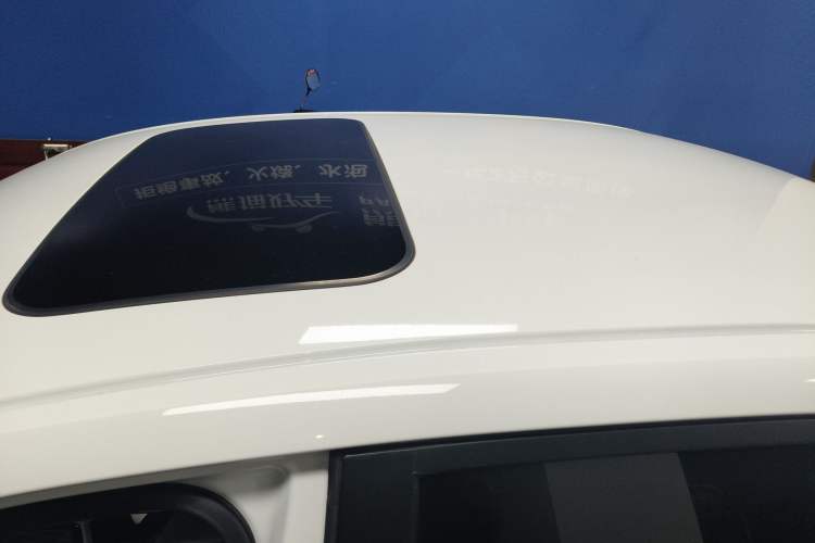 Used Geely Auto Emgrand 2023 4th Generation Champion Edition 1.5L CVT Prestige Model Roof