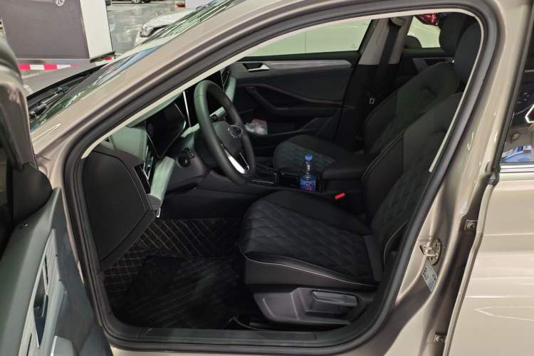 Used Volkswagen Sagitar 2023 300TSI DSG Excellence Edition