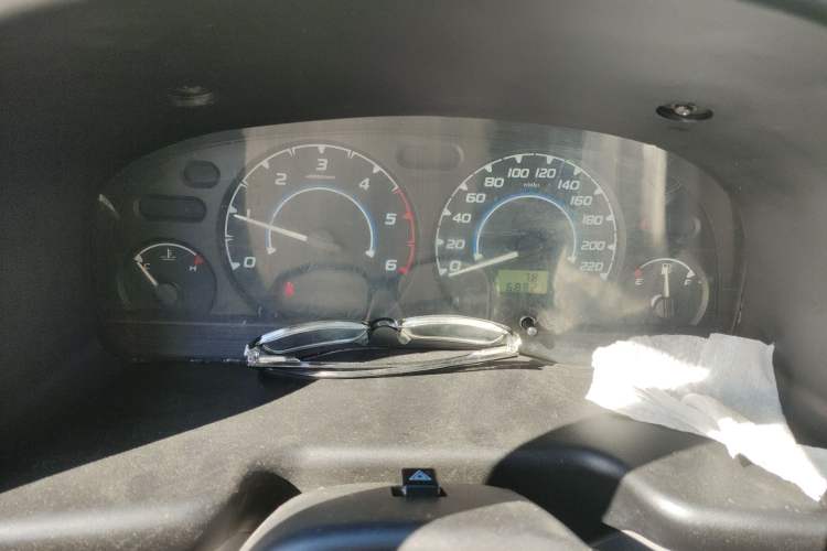 Used JMC Transit 2017 2.8T Commercial Version Short Wheelbase Mid-Roof 6/7/8-Seater JX493