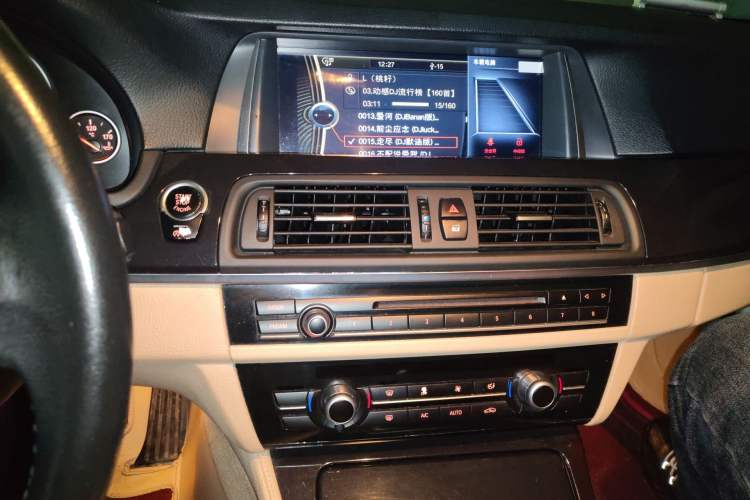 Used BMW 5 Series 2013 520Li Elegant Edition
