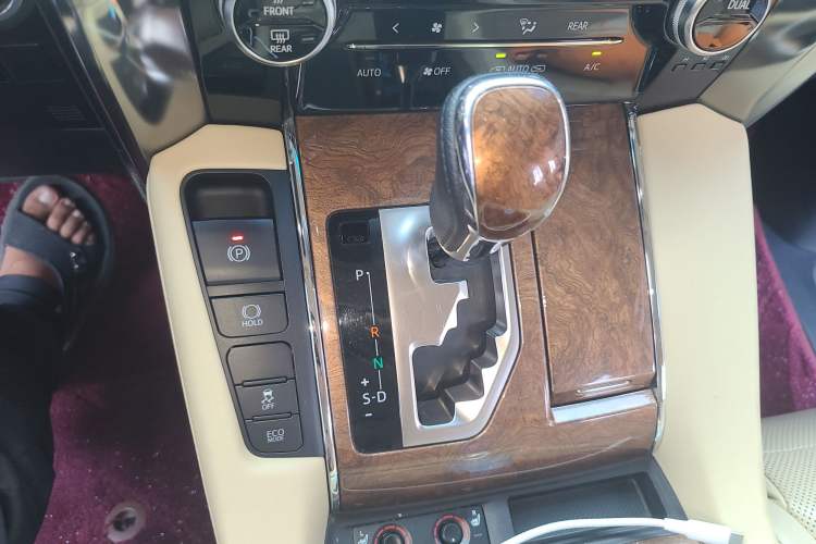 Used Toyota Alphard 2018 3.5L Prestige Edition Gear Lever