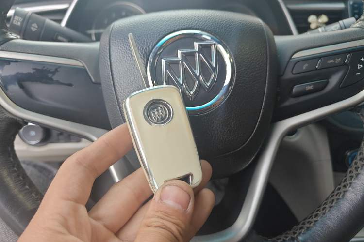Used Buick GT 2018 15T Manual Elite Version China V Standard Vehicle Key