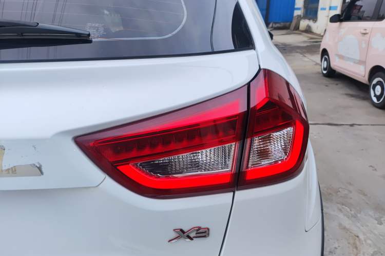 Used Geely Auto Vision X3 2017 1.5L Automatic Luxury Model
