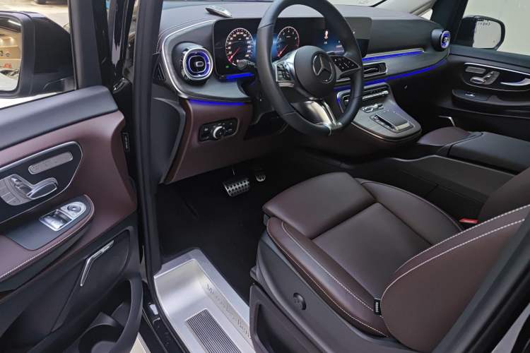 Used Mercedes-Benz V-Class 2024 V 300 L Long Wheelbase Prestige Edition
