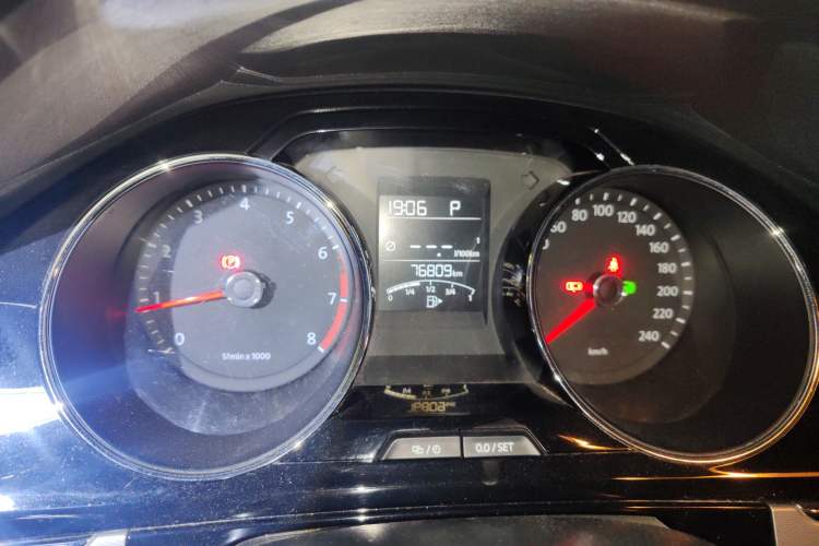 Used Volkswagen Bora 2015 Value Edition 1.6L Automatic Comfort Version