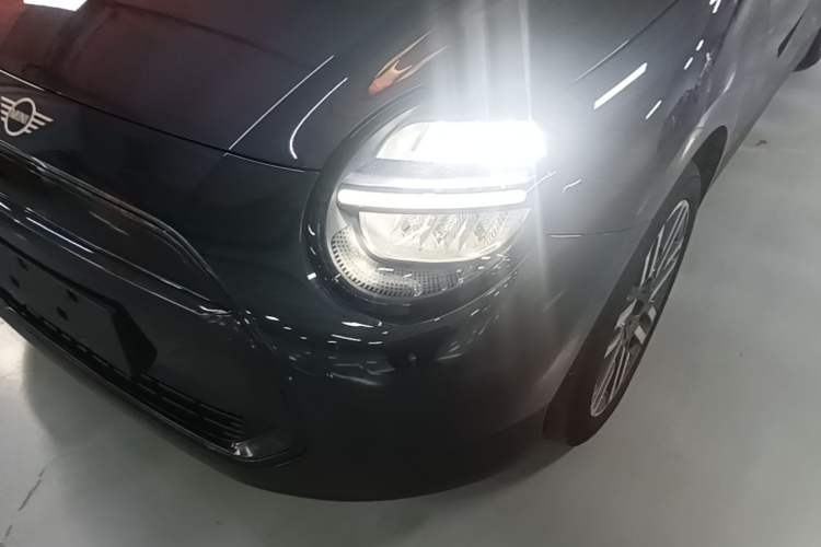 Used MINI Electric COOPER 2024 456km COOPER E Classic Edition

