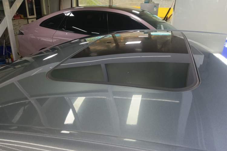 Used Roewe i5 2021 1.5L CVT Platinum Edition Roof