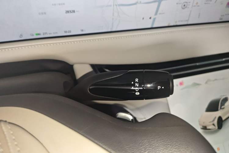 Used IM LS7 2023 77 kWh Urban Fit Rear-Wheel Drive Gear Lever