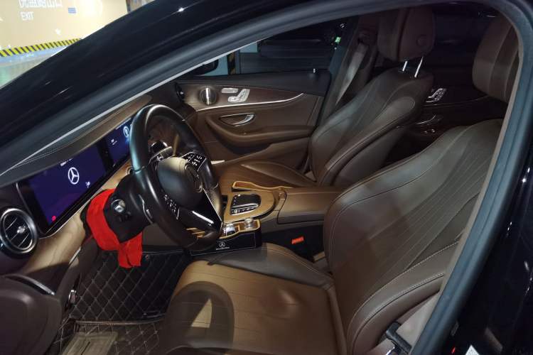 Used Mercedes-Benz E-Class 2023 E 300 L Luxury Model
