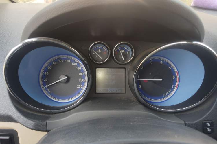 Used Chery E3 2013 1.5L Manual ZhiShang Model
