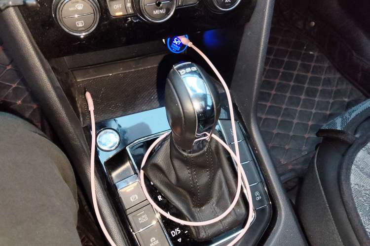 Used Volkswagen Tharu 2020 280TSI Two-Wheel Drive Luxury Plus Version China VI Standard
