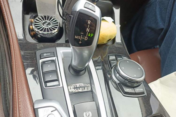 Used BMW 5 Series 2017 528Li Leading Model