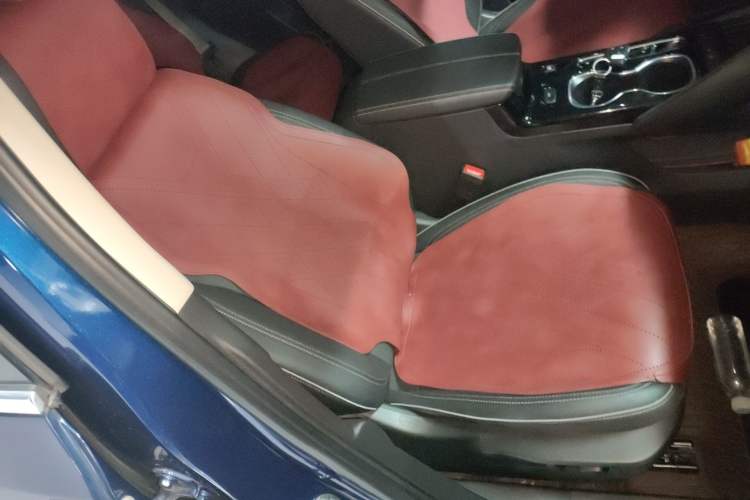 Used Buick Envision 2023 Encore S 652T Two-Wheel-Drive Luxury Model