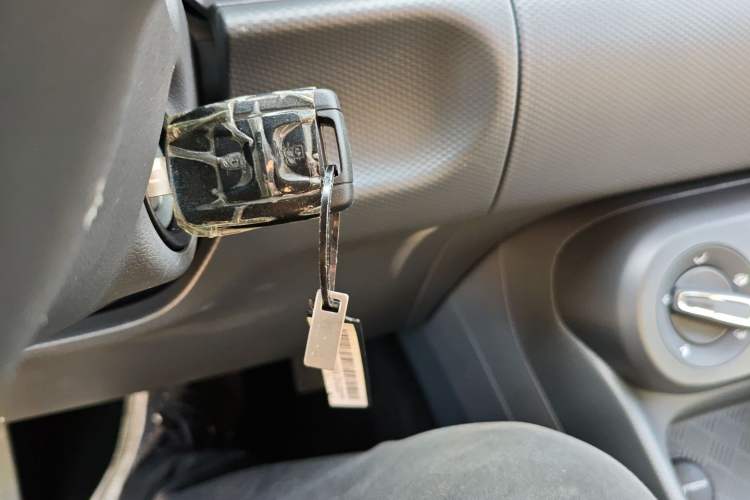 Used Wuling Hongguang New Energy 2025 Extended-Range Hybrid 50 km Standard Version
