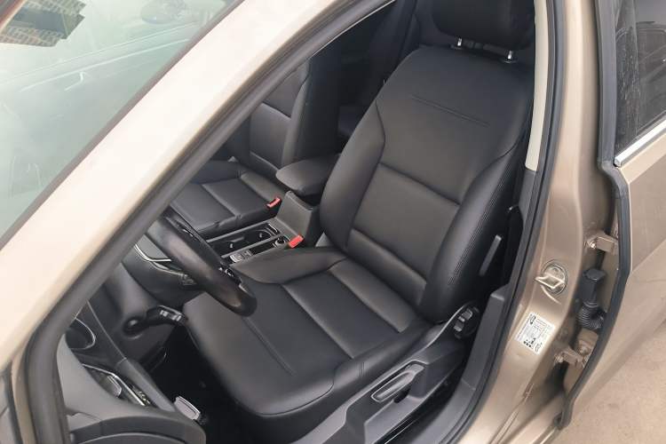 Used Volkswagen Golf 2016 1.6L Automatic Comfort Model Left Front Seat