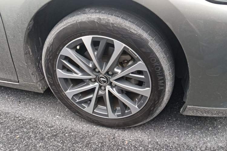 Used Lexus ES 2022 200 Excellence Edition