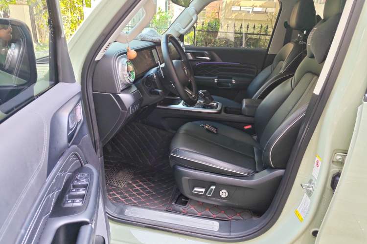 Used Tank 300 2021 City Edition 2.0T—Truly Stylish Driver Seat