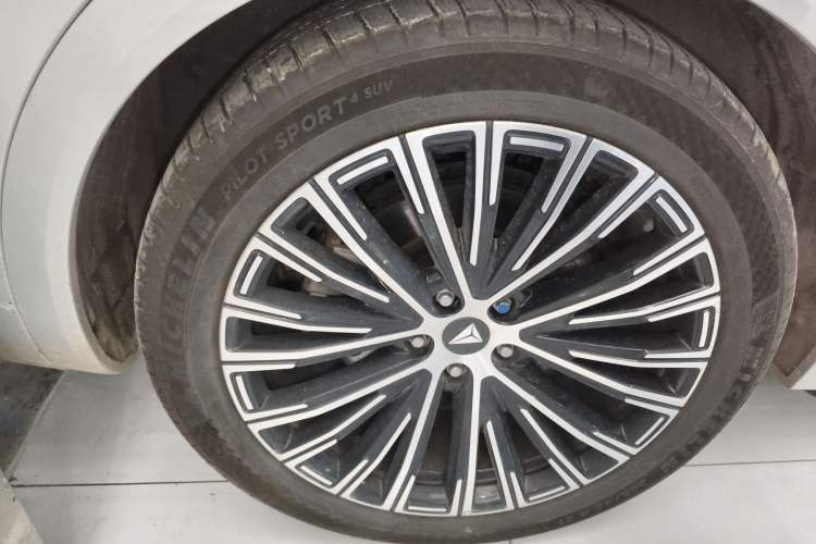 Used Deepal S09 2025 Four-Wheel Drive Ultra+ Custom Edition