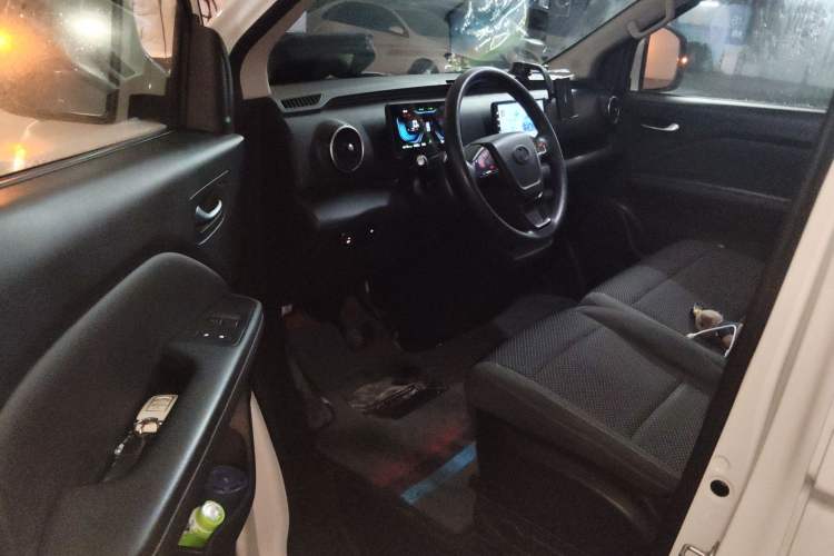 Used Ruichi EC75 2024 Pioneer Model I 41.5 kWh