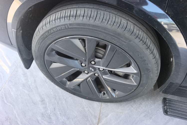 Used Li Auto L9 2022 Max model