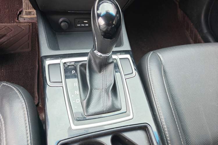 Used Hyundai Mistra 2016 1.8L Automatic Smart GLS Gear Lever