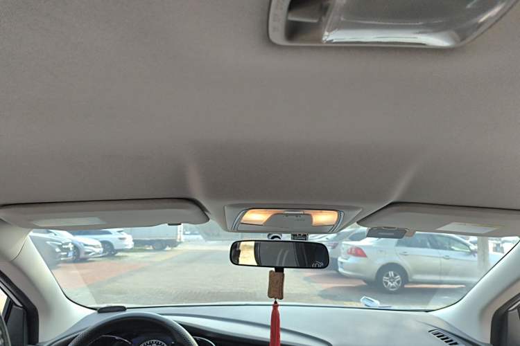 Used Venucia D60 2019 100 000 Glory 1.6L Entry Manual ChenShang Edition China VI Headliner