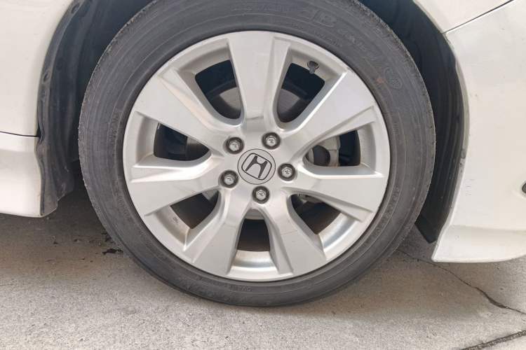 Used Honda Jade 2014 1.8L CVT Luxury Edition 5 seats