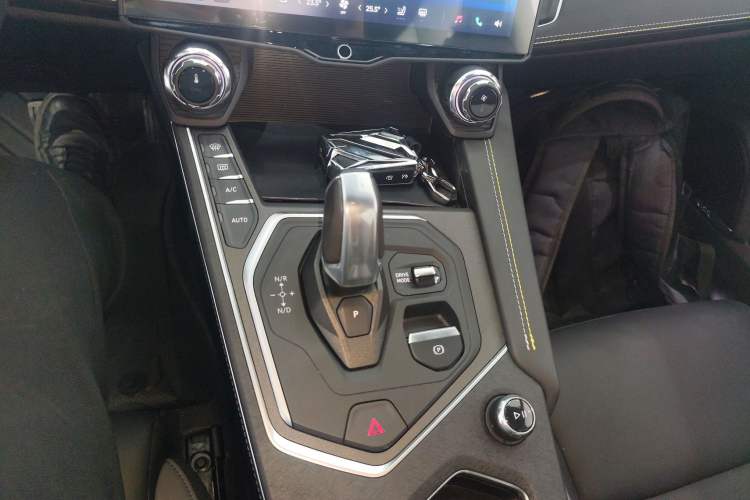 Used Lynk & Co 05 2023 2.0TD Two-Wheel Drive Shine Halo