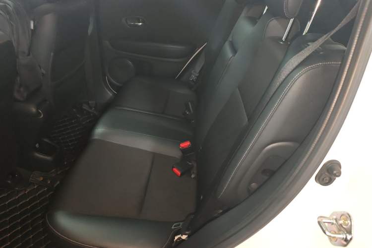 Used Honda Vezel 2020 1.5L CVT Pioneer Edition Left Rear Seat