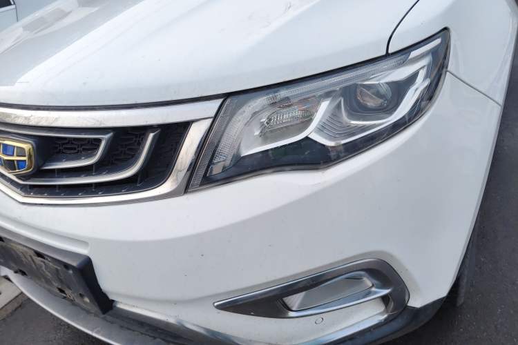 Used Geely Auto Emgrand X7 Sport 2016 1.8TD Automatic ZhiZun Version Left Front Headlight