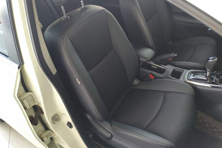 Used Nissan Tiida 2020 1.6L CVT Smart Drive Edition Right Front Seat