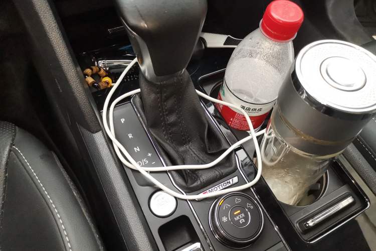 Used Volkswagen Teramont 2020 Revised Version 380TSI Four-Wheel Drive Comfort Edition Gear Lever