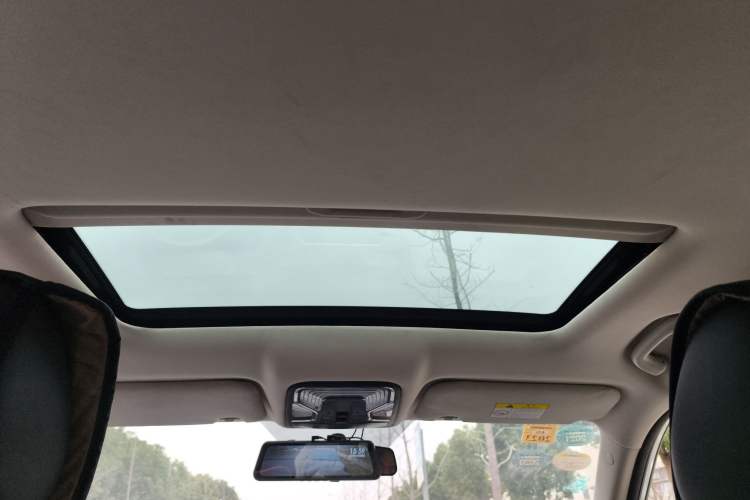 Used Changan CS55 2017 1.5T Manual Colorful Edition