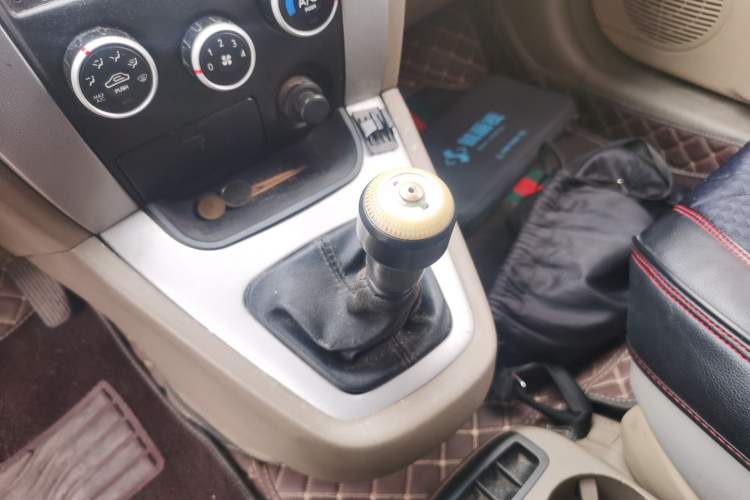 Used Hyundai Tucson 2009 2.0L Manual Two-Wheel Drive Fashion Edition