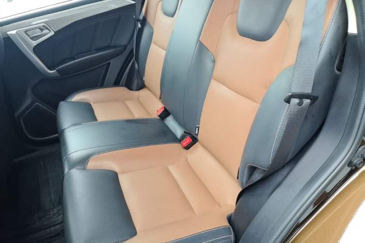 Used Geely Auto Vision X6 2016 1.3T CVT Luxury Model Left Rear Seat