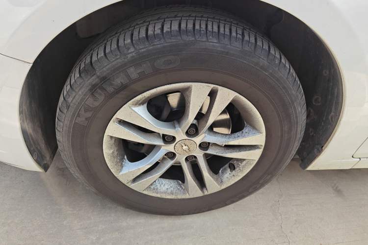 Used Chevrolet Cruze 2015 1.5L Classic SL MT
