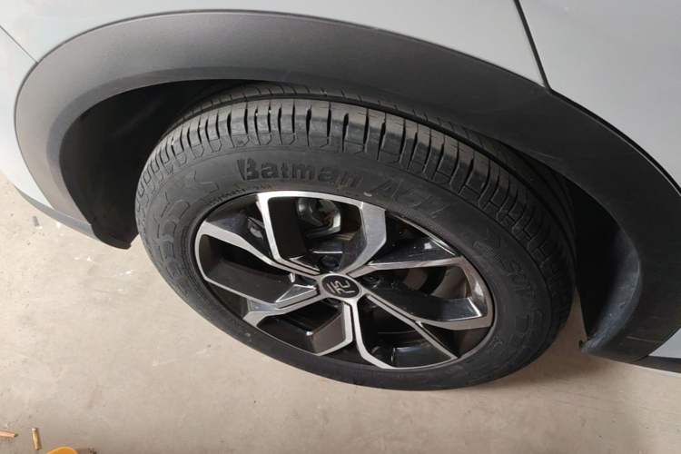 Used BYD Yuan PLUS 2022 430 km Luxury Version Right Rear Wheel Hub