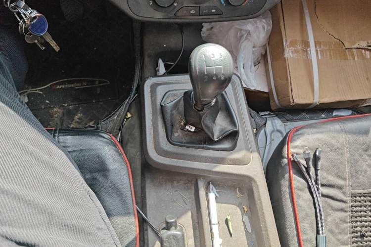 Used Wuling Rongguang New Truck 2019 1.8L Single-Row China VI LJ479Q6