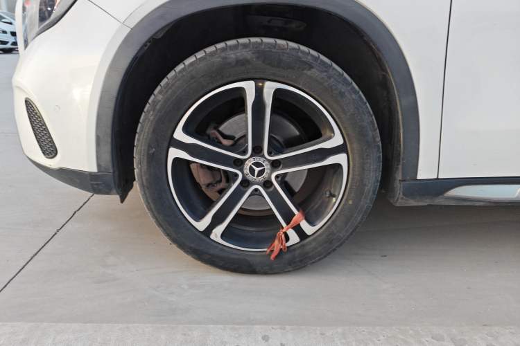 Used Mercedes-Benz GLA 2018 GLA 200 Fashion Model Left Front Wheel Hub