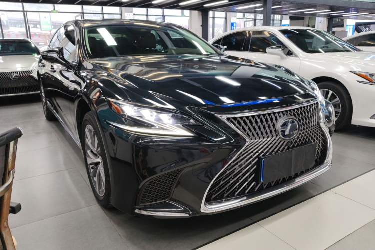 Used Lexus LS 2018 500h Premier Edition China V Standard
