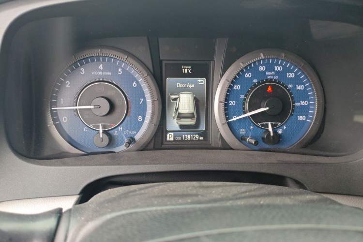 Used Toyota SIENNA 