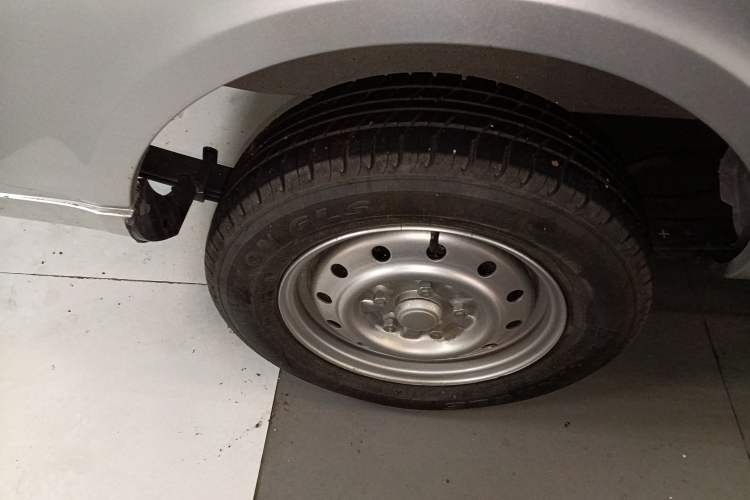 Used Wuling Rongguang 2021 1.5L Extended Basic Version L3C
