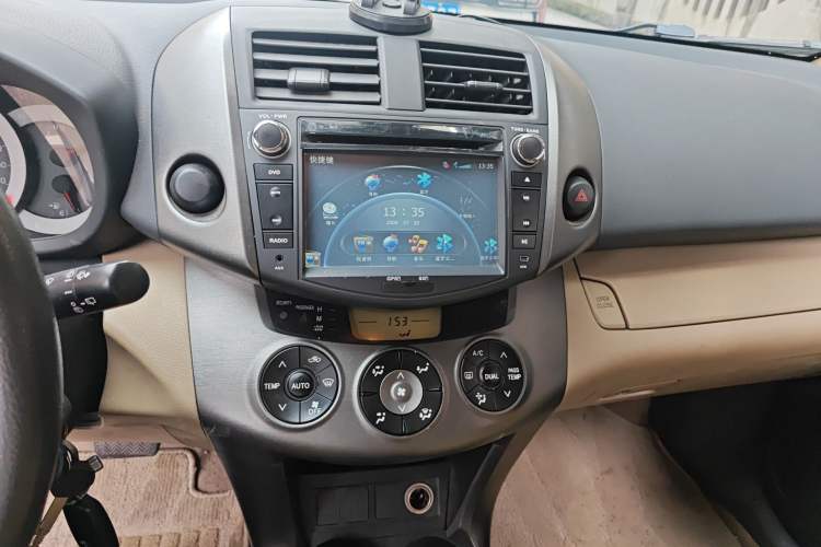 Used Toyota RAV4 2011 2.0L Automatic Classic Edition Audio And AC Panel