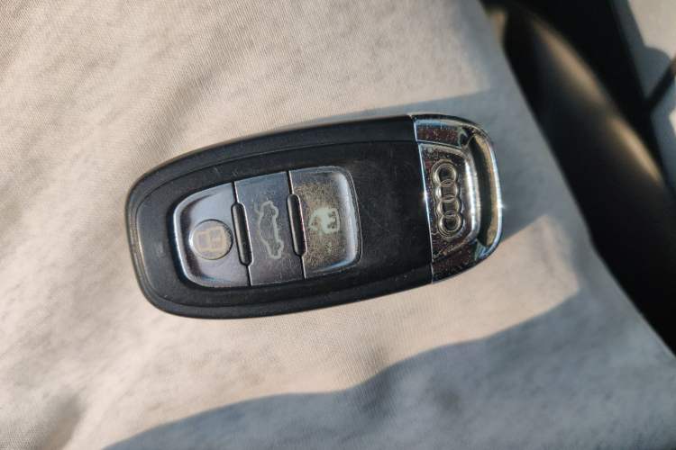 Used Audi Q5 2017 Plus 40 TFSI Technology Model