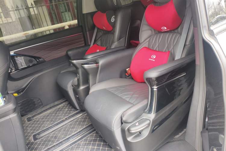 Used GAC Trumpchi M8 2024 Master Series 400T Prestige Edition Left Rear Seat