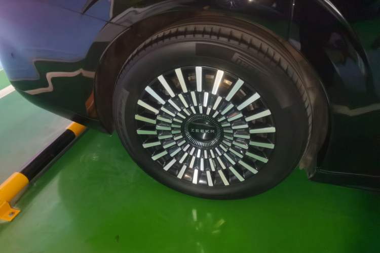 Used Zeekr 009 2022 Revised WE Version